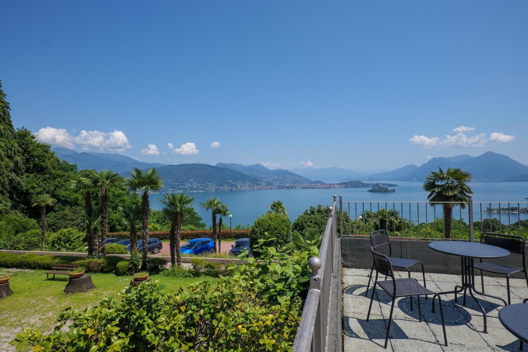 Villa Anna Isole Borromee Baveno Exterior photo